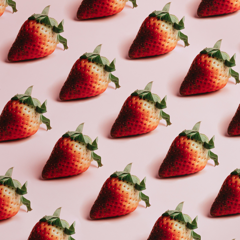Chocolate Covered Strawberry Yogurt Bites